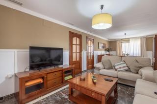 Spacious townhouse with private pool - 3