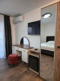 Hotel Boheme - 4
