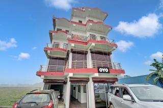 Hotel O Radha Krishna Family Hotel - 1