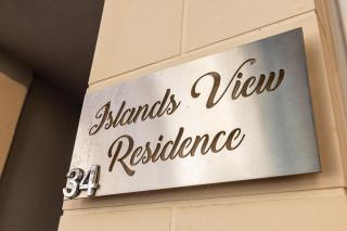 Sea View 2-Bed Apt with Private Jacuzzi Terrace - 8