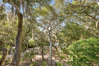 2055 Beach Wood - 5