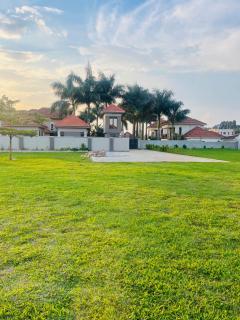 Valleyside Living - 1