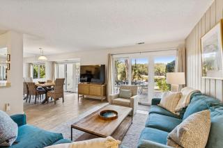 2098 Beach Wood - 1
