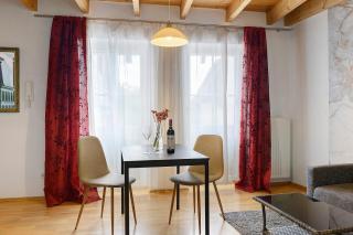 Charming Lakenear Apartment - 6