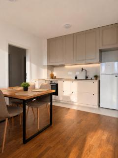 Modern Stay - 2