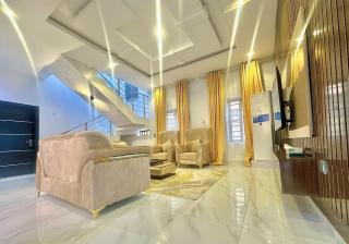 Serene 5 Bedroom Duplex With Exclusive Compound - 1