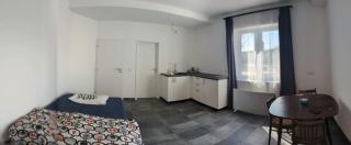 MotoGP Studio with garage - 0