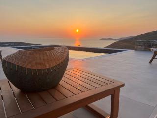 Modern Cycladic Villa, Spectacular Sunset View - 3