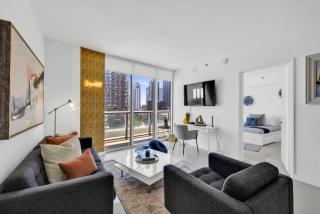 W Hotel Residence Bayview 2BR, 3 Pools, SPA, 4 restaurants, free gym classes 1609 - 8
