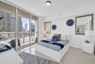 W Hotel Residence Bayview 2BR, 3 Pools, SPA, 4 restaurants, free gym classes 1609 - 3