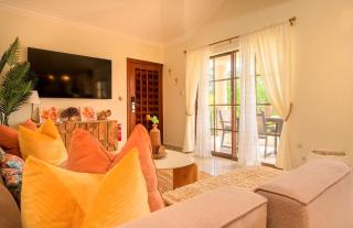Rosa Hermosa | 2BR Pool View Condo - 0