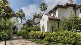 Lakeshore Reserve Resort 2BR Villa - 9