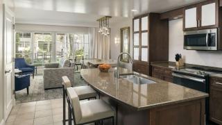 Lakeshore Reserve Resort 1BR Villa - 3