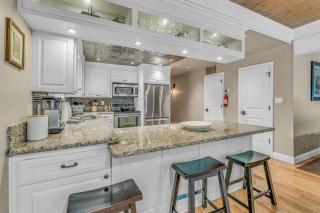 South Lake Tahoe House - Walk to Lake AC - 4