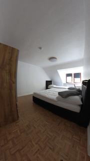 Gepflegte 3-Zimmer-Wohnung am Schloßparkbad - 8