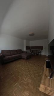 Gepflegte 3-Zimmer-Wohnung am Schloßparkbad - 9
