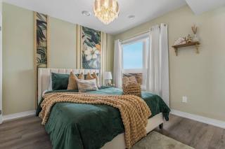 Stylish Penthouse with Rooftop & Parking Included - 7