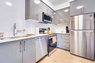 Stylish & Relaxing Retreat 6 Minutes to Niagara Falls - 7