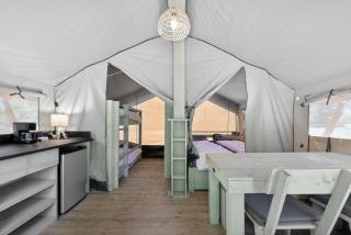 Luxury Safari Tent on the New River - 1