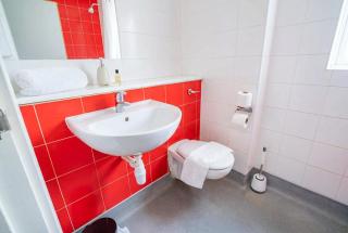 Cosy Studio in Central Coventry w Gym & Games Room - 1