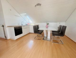 Bright attic apartment in Frauenland Hubland near university - 5