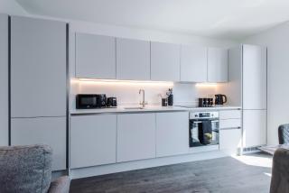 Luxury 2BDR 2 Bath City Centre Manchester - 9