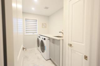 New 3-Bedroom Family Stay with BBQ 4 Minutes to the Falls - 4