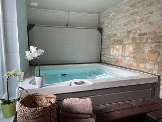 Jacuzzi Spa gîte - 0