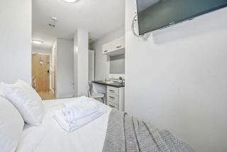 Lovely Budget Double Studio in Central Nottingham - 2