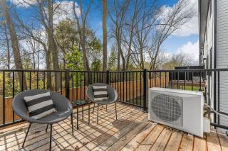 New 2-Bedroom Suite Sleeps 5 7 Minutes to the Falls & Parking - 6