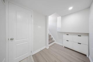 Cozy Calm & Private 1-Bedroom Basement Suite with Parking - 1