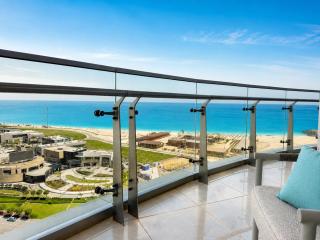 Mediterranean Sky Residence Seafront North Edge Towers - 6