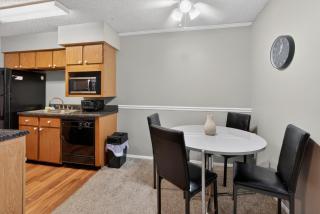 Modern comfort in a 2-bedroom layout - 8