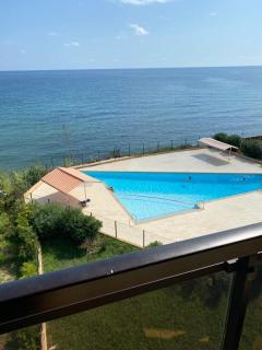 Charmant studio équipé, piscine privée, accès plage - 2