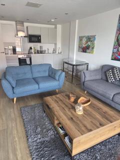 Cosy Retreat in Gloucester - 2