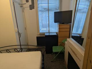 Feltham Heathrow Double Room in Shared House - 6