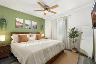 Stylish Tempe Stay Swimming Pool, King Bed! - Apartment - 3