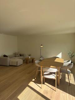 Lake & mountain views - Luxury penthouse - Free parking - 4