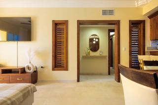Estrella de Mar | 2BR Pool View Condo - 3
