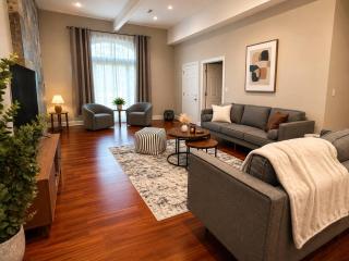 McCormick Meetup - Prime Location - Sleeps 16 - 0