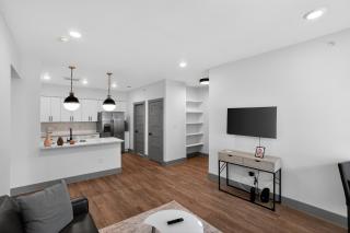 Elegant 1-bedroom with upscale interior details - 5