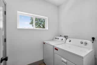 Comfortable 1-bedroom with modern amenities - 5