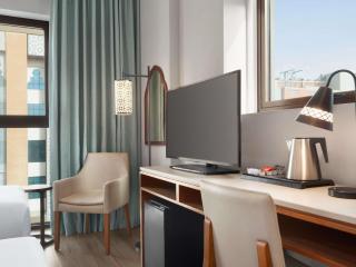ibis Styles Dubai Gold District - 8