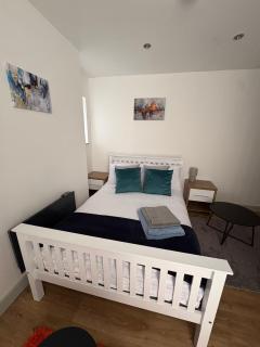 Lux Wolverhampton Stay Near Molineux Stadium - 3