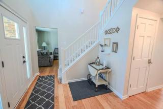 The Westfield Retreat: Minutes to Grand Park - 2