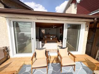 Lakefront home with great wifi - 5