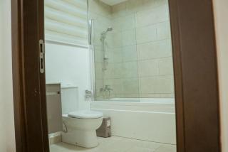 Elegant & spacious 2 bedroom apartment in Labone - 8