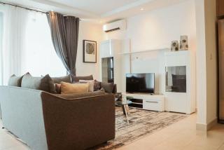 Elegant & spacious 2 bedroom apartment in Labone - 4