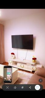 Good Stay 1 bed Apartment 2B4 Mivida Homes - 4