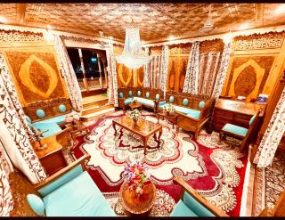 Royal Sovereign Group of Houseboats - 7